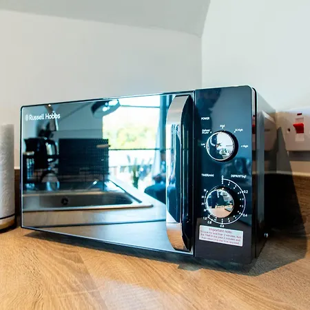 By The Arena * Leeds (West Yorkshire)