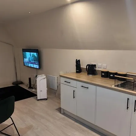 Boutique City Stay Victoria Gate Sleeps 4 High-Speed Wi-Fi Leeds (West Yorkshire)