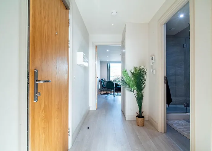 By The Arena * Leeds (West Yorkshire)